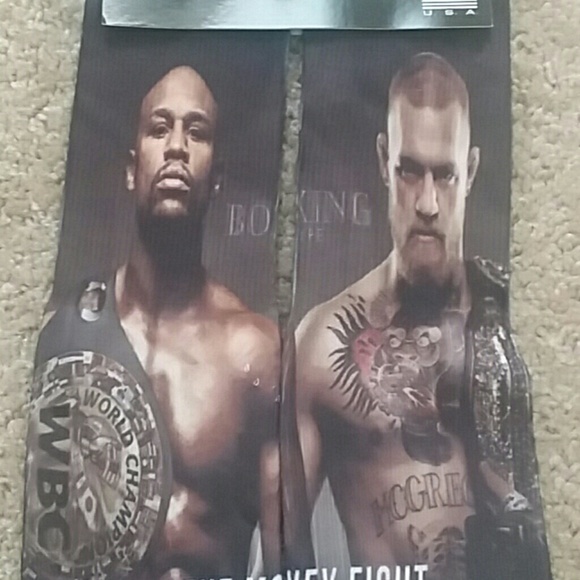 Mayweather Vs. McGregor Fight Socks - Picture 2 of 4
